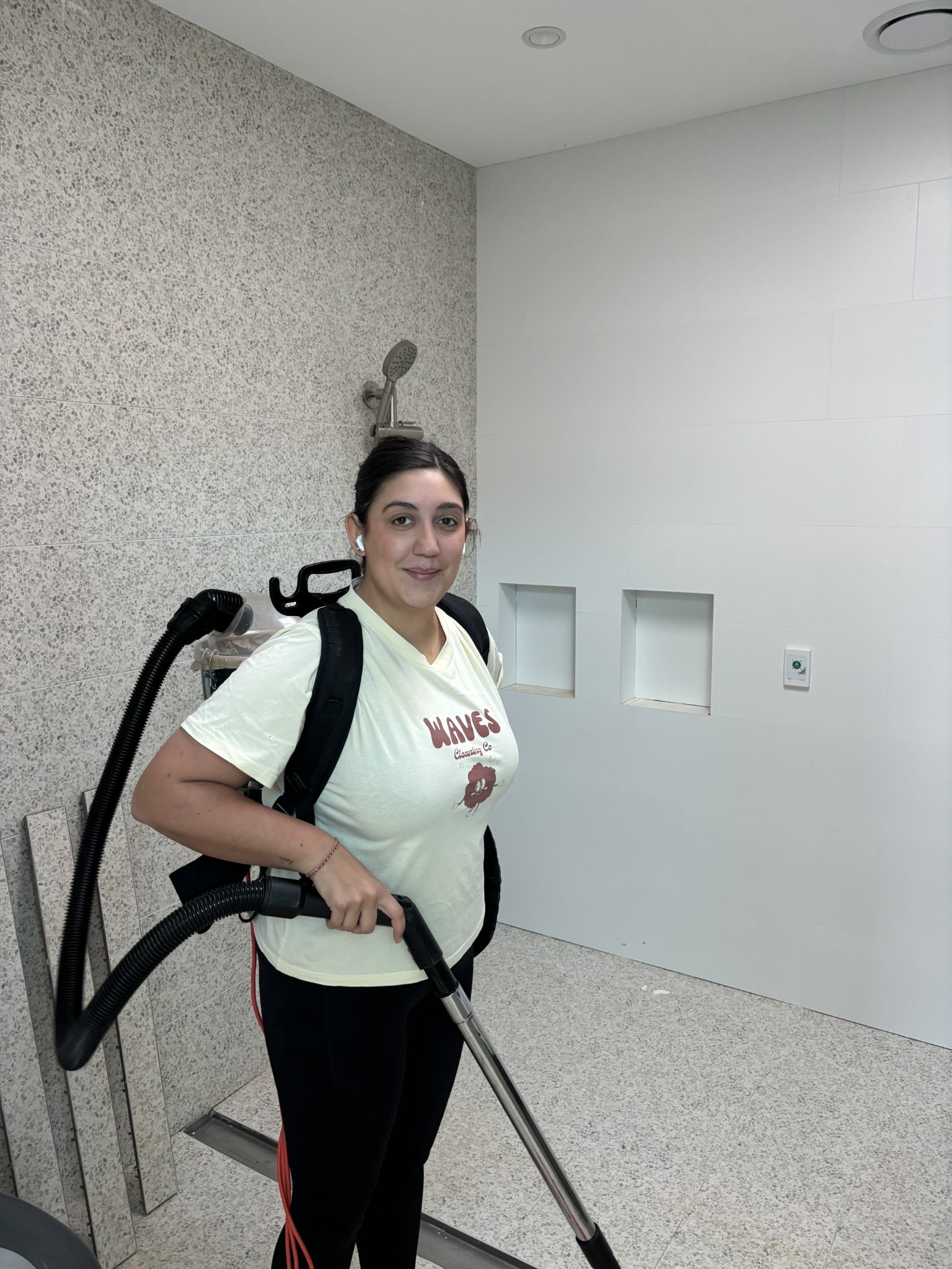 Waves cleaner on site with professional cleaning equipment
