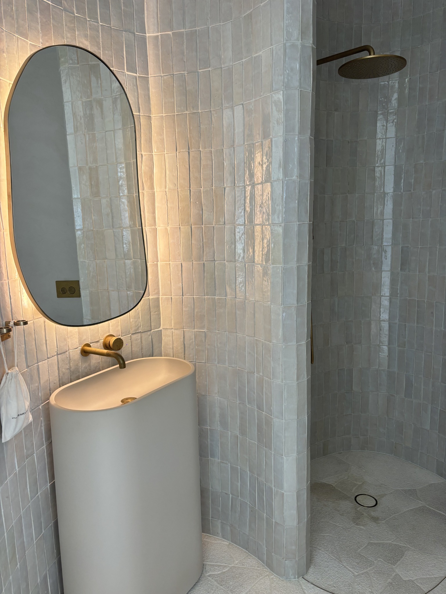 Tiled curved shower